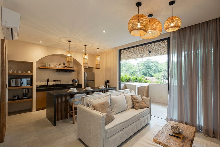 Balcón con vista a la selva y alberca privada 1rec