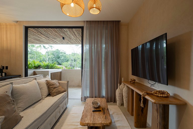 Balcón con vista a la selva y alberca privada 1rec