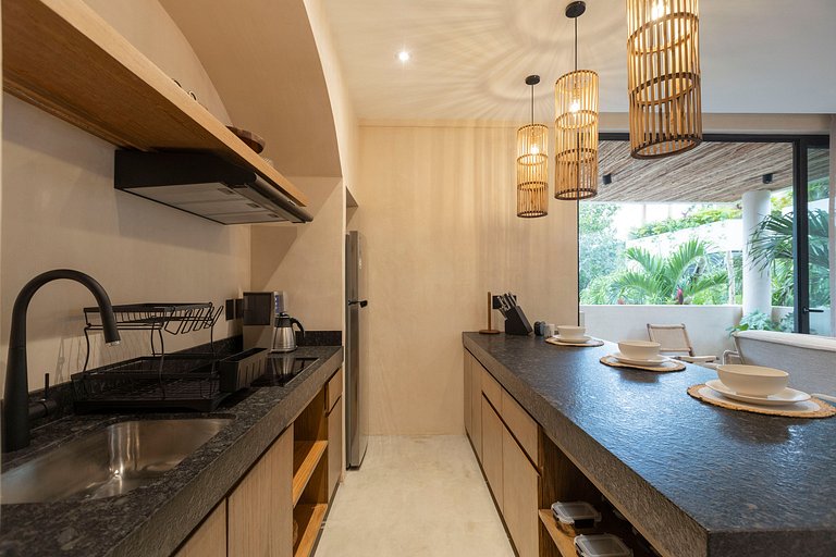 Balcón con vista a la selva y alberca privada 1rec