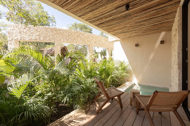 Lujo en Tonos Tierra: 1 Hab con Piscina privada