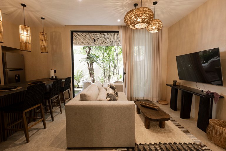 Lujo en la Selva: 1 Hab + Piscina privada y jardín