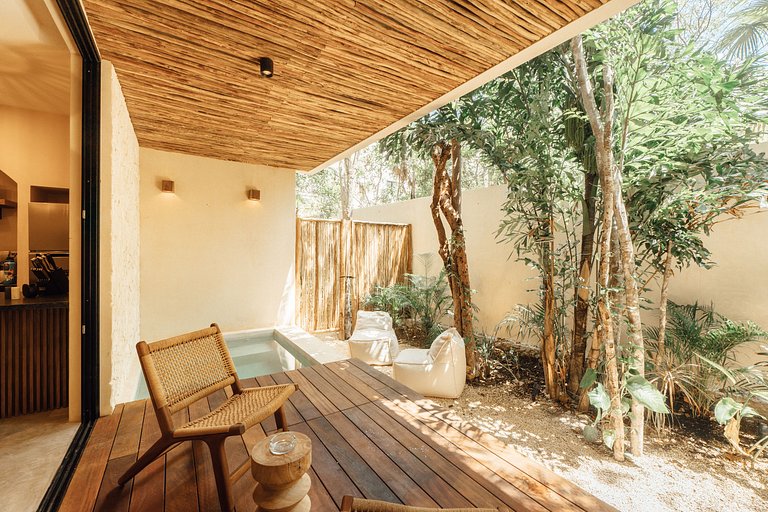Lujo en la Selva: 1 Hab + Piscina privada y jardín